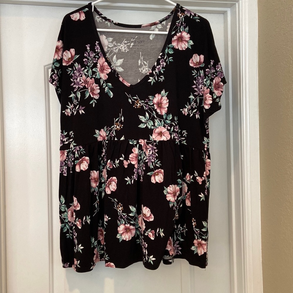 Torrid Super Soft Size 1 Babydoll Tee